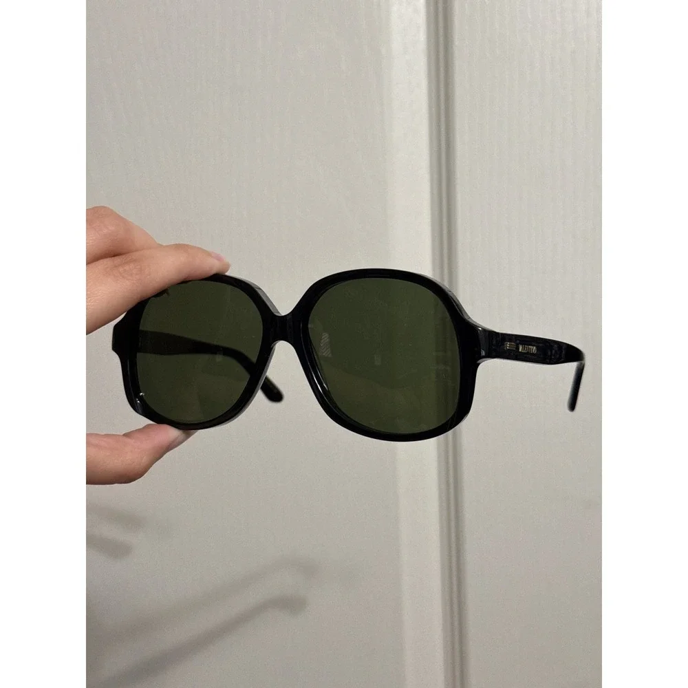 NWOT Valentino VLS 177 Black Oversized Square Sunglasses Unisex Luxury